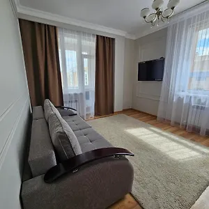 Ernaz Plus Apartments-expo-boulevard 130 Апартаменты